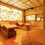Aqua Hotel 2*