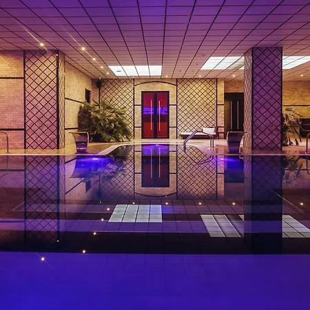 Aqua Hotel 2*