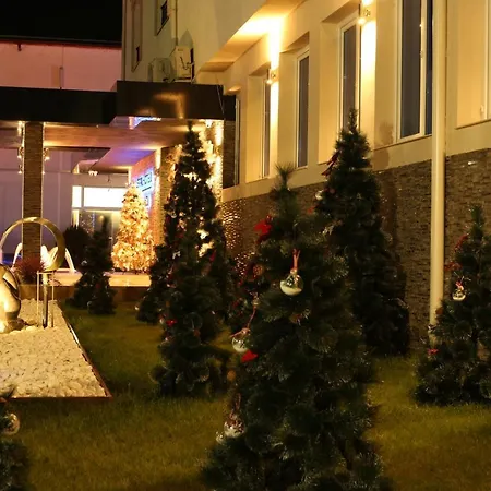 Aqua Hotel 2*