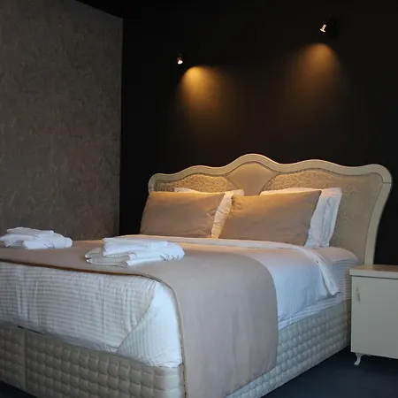 Aqua Hotel 2*